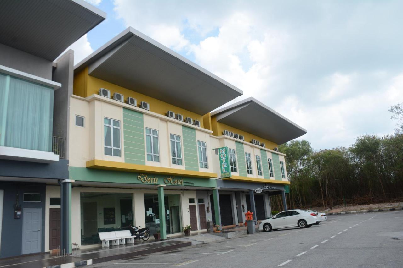 Doris Hotel Malacca Exterior photo